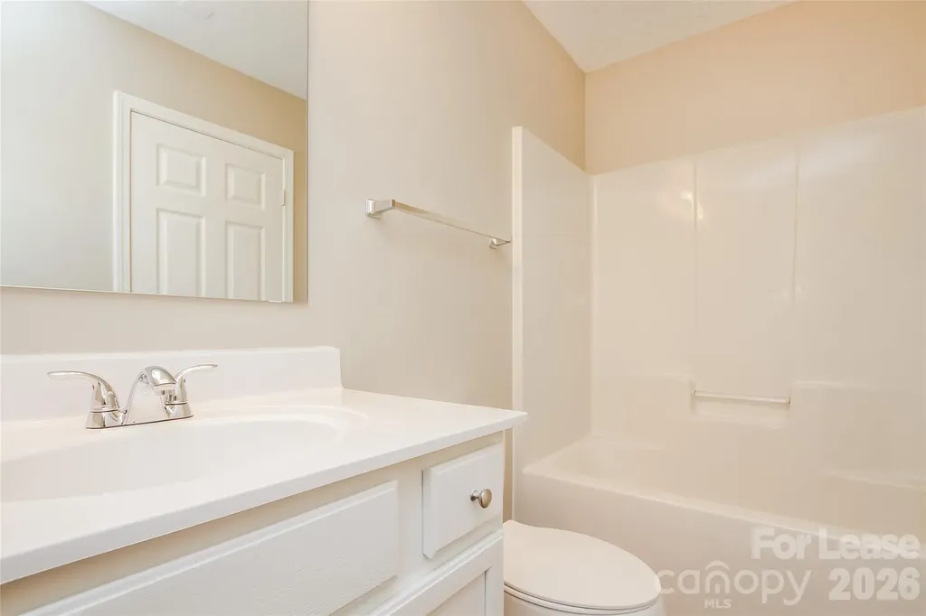 5008 Deerton Road Charlotte NC 28269