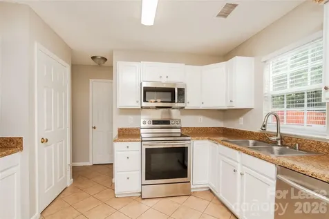 5008 Deerton Road Charlotte NC 28269