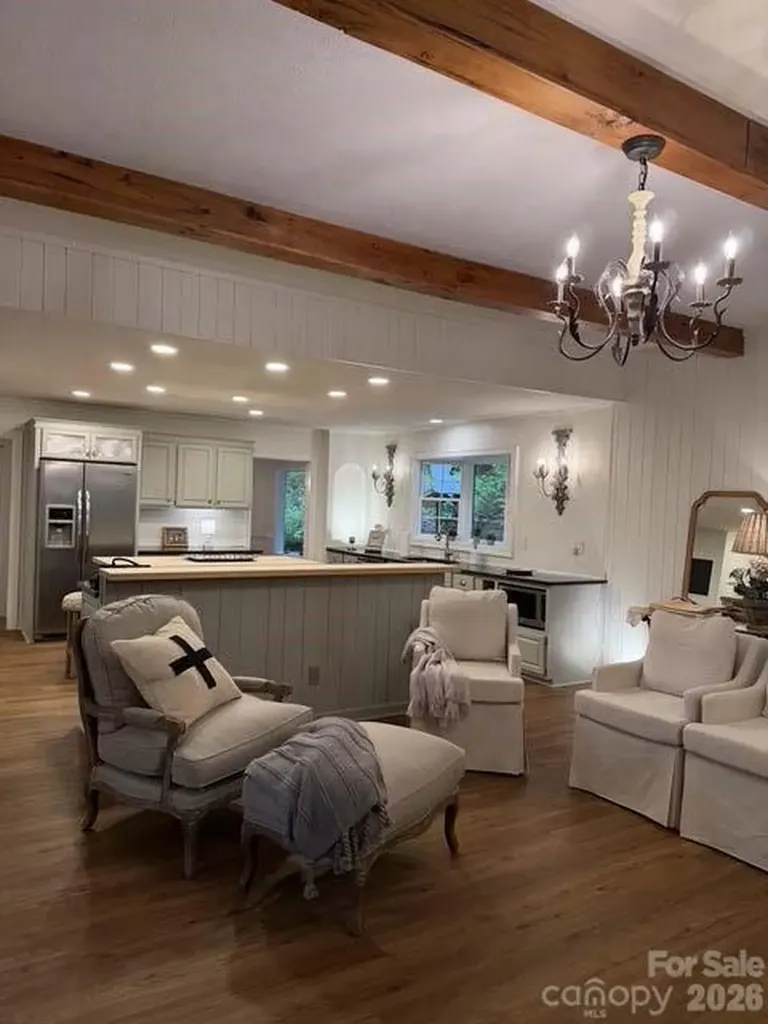 212 Estate Drive Hendersonville NC 28739