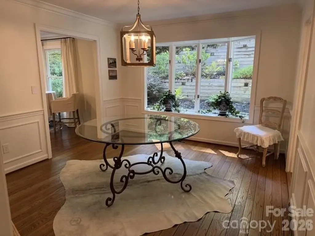 212 Estate Drive Hendersonville NC 28739