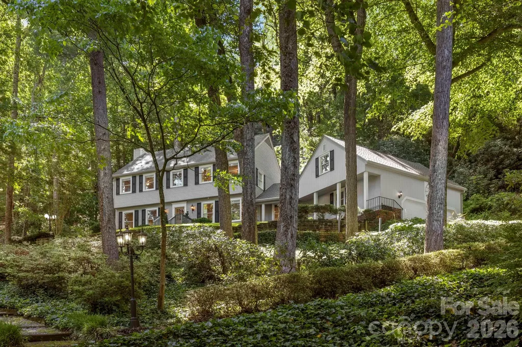 212 Estate Drive Hendersonville NC 28739
