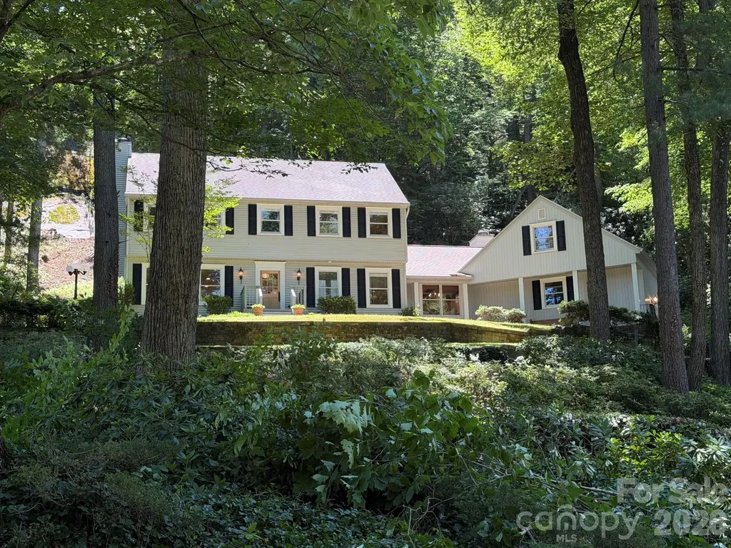 212 Estate Drive Hendersonville NC 28739