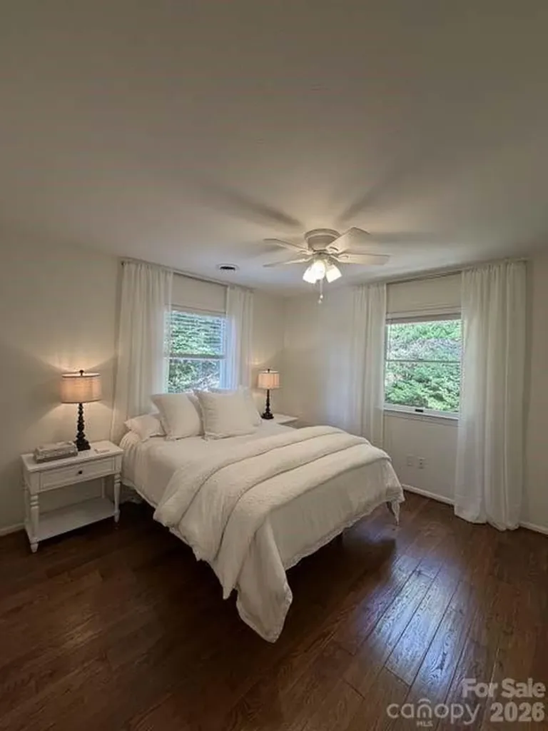 212 Estate Drive Hendersonville NC 28739