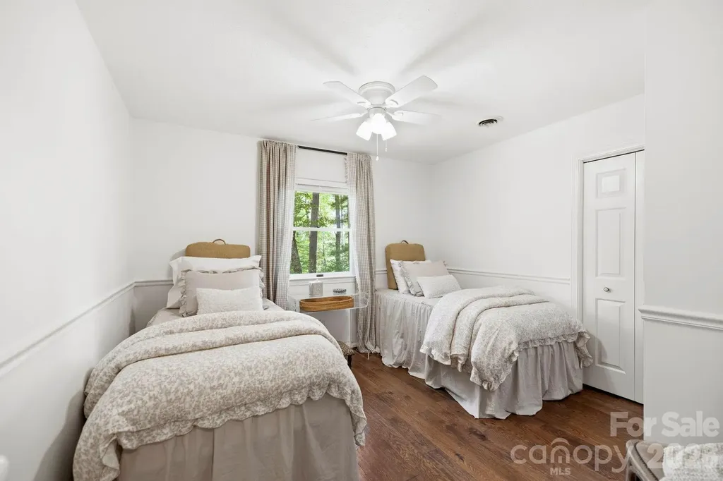 212 Estate Drive Hendersonville NC 28739
