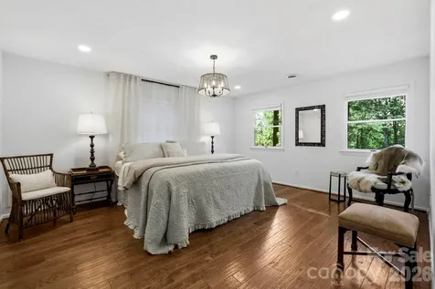 212 Estate Drive Hendersonville NC 28739