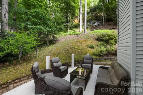212 Estate Drive Hendersonville NC 28739