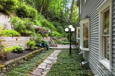 212 Estate Drive Hendersonville NC 28739