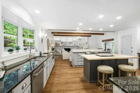 212 Estate Drive Hendersonville NC 28739