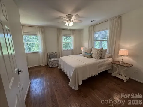 212 Estate Drive Hendersonville NC 28739