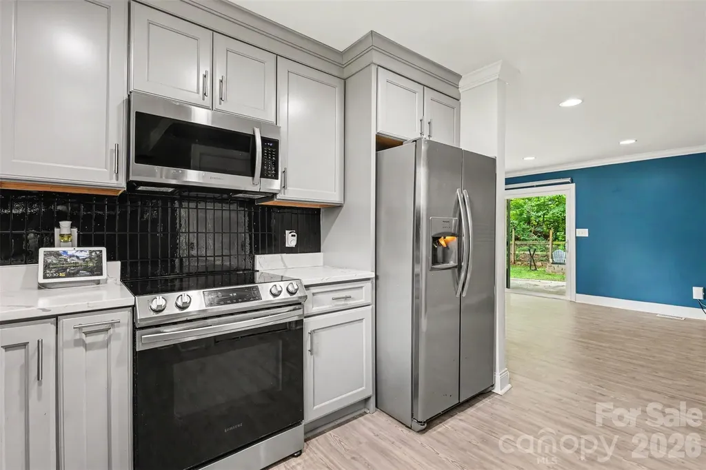 7048 Delta Lake Drive Charlotte NC 28215
