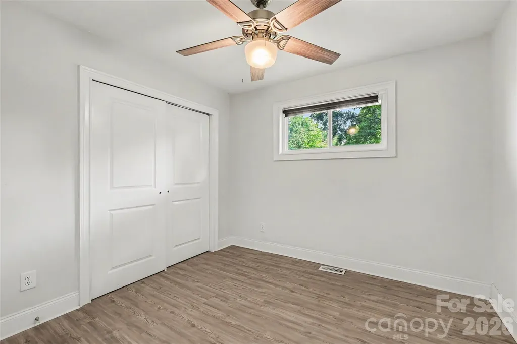 7048 Delta Lake Drive Charlotte NC 28215