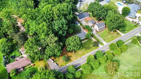 7048 Delta Lake Drive Charlotte NC 28215