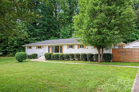 7048 Delta Lake Drive Charlotte NC 28215