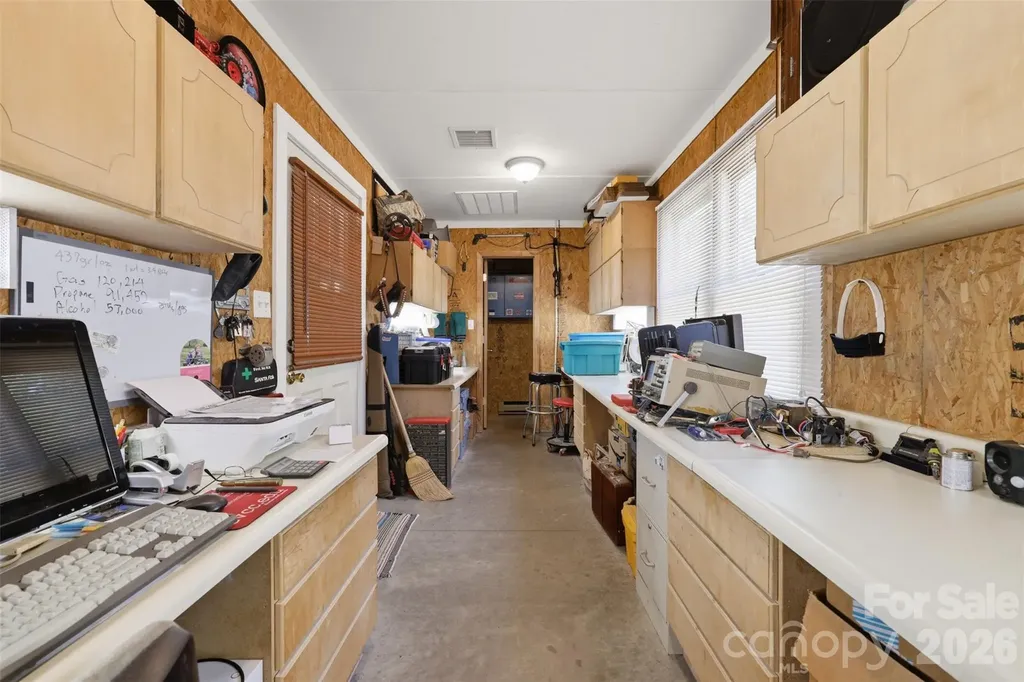 6389 Hwy 64/90 Highway W Taylorsville NC 28681