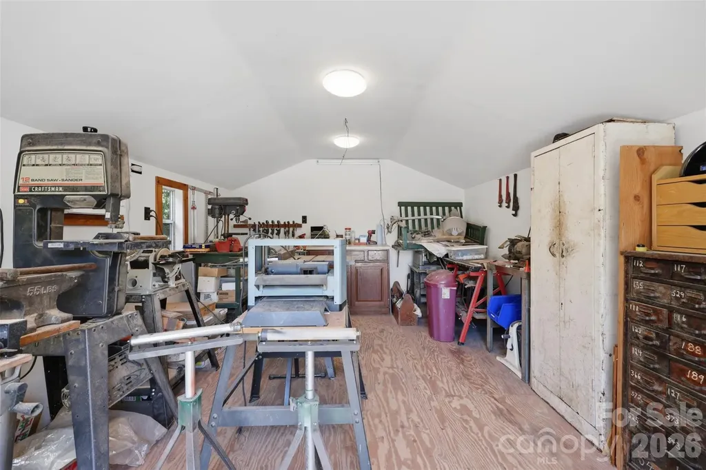 6389 Hwy 64/90 Highway W Taylorsville NC 28681
