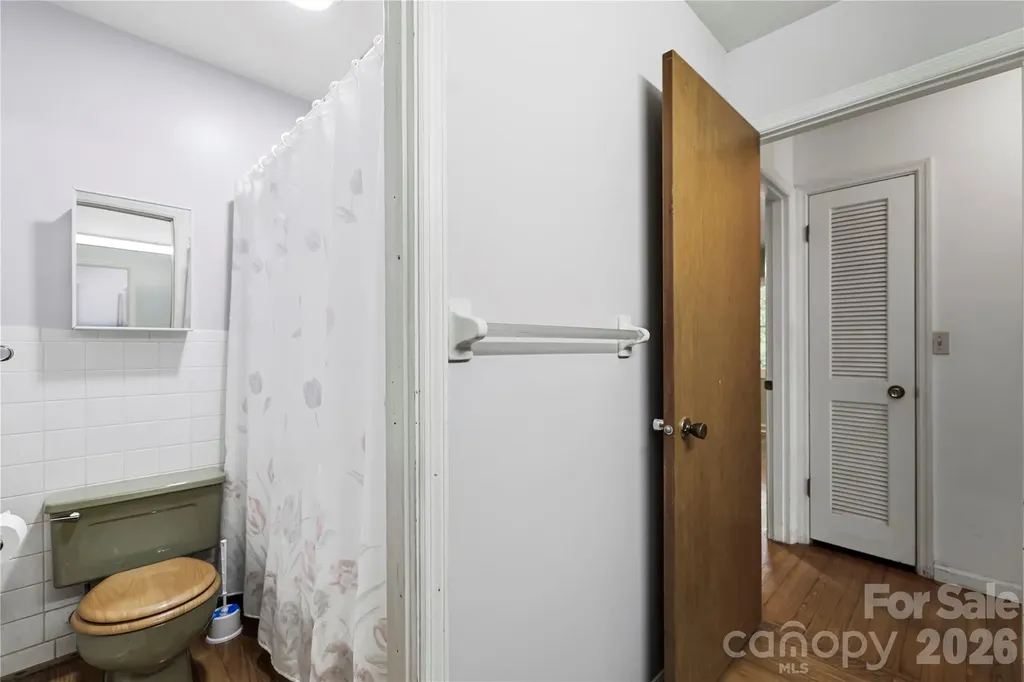 421 Comet Drive Hendersonville NC 28791