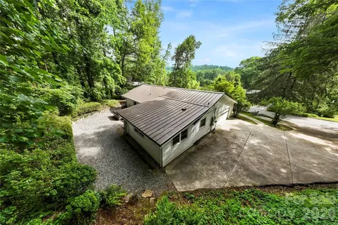 421 Comet Drive Hendersonville NC 28791