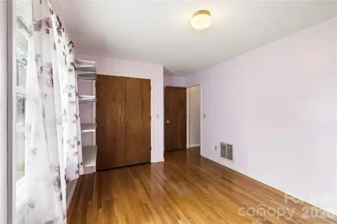 421 Comet Drive Hendersonville NC 28791