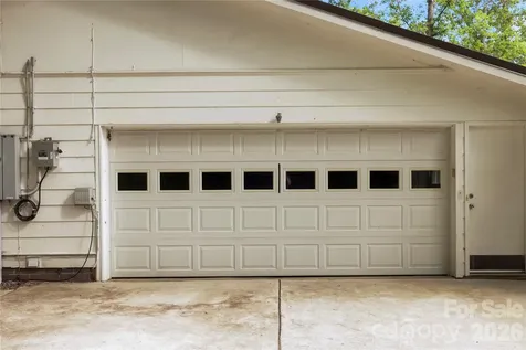 421 Comet Drive Hendersonville NC 28791