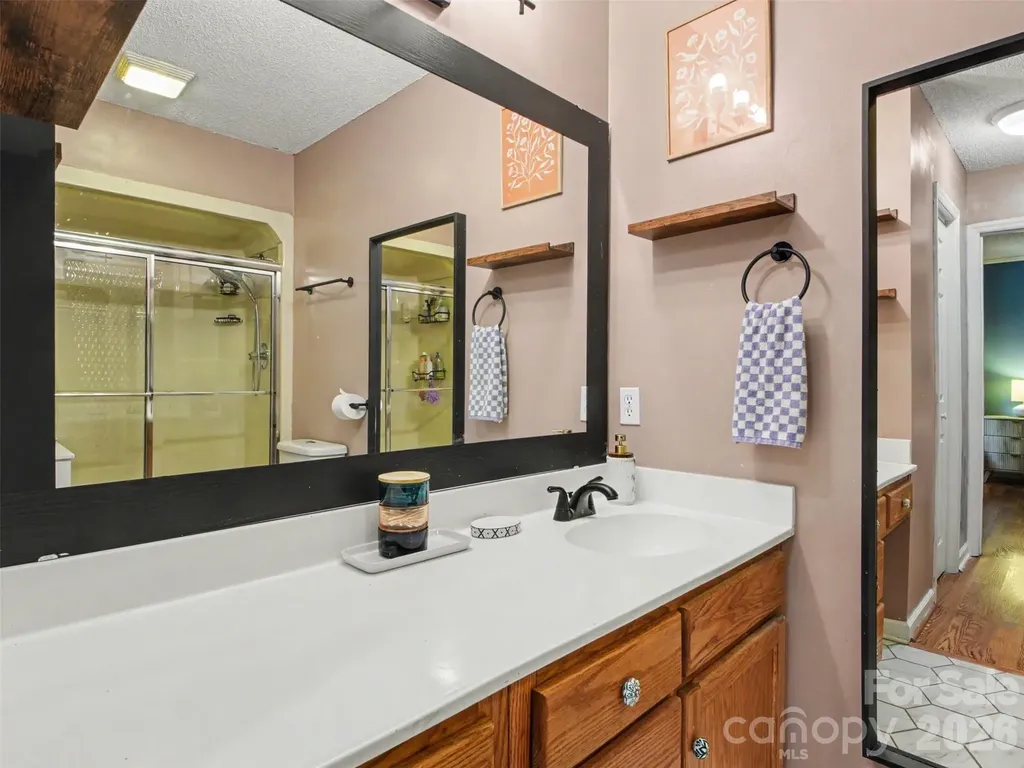 1009 Autumn Lane Concord NC 28025