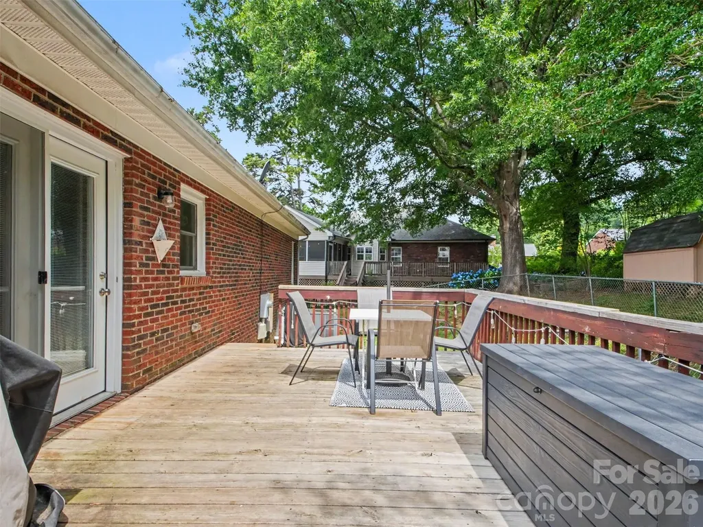1009 Autumn Lane Concord NC 28025
