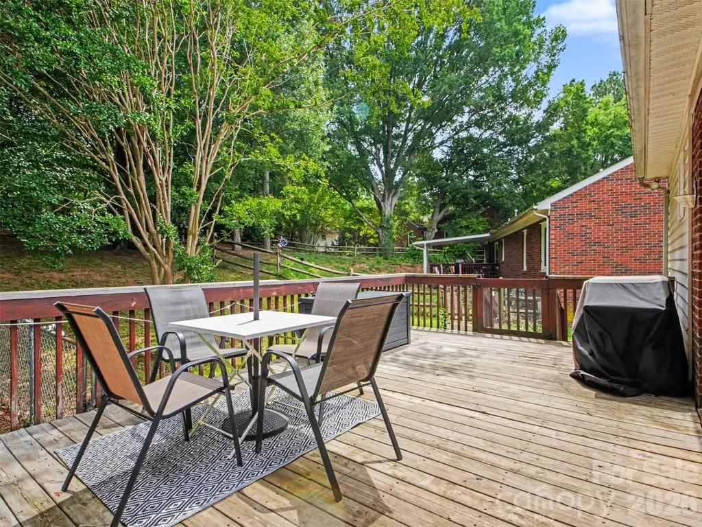 1009 Autumn Lane Concord NC 28025