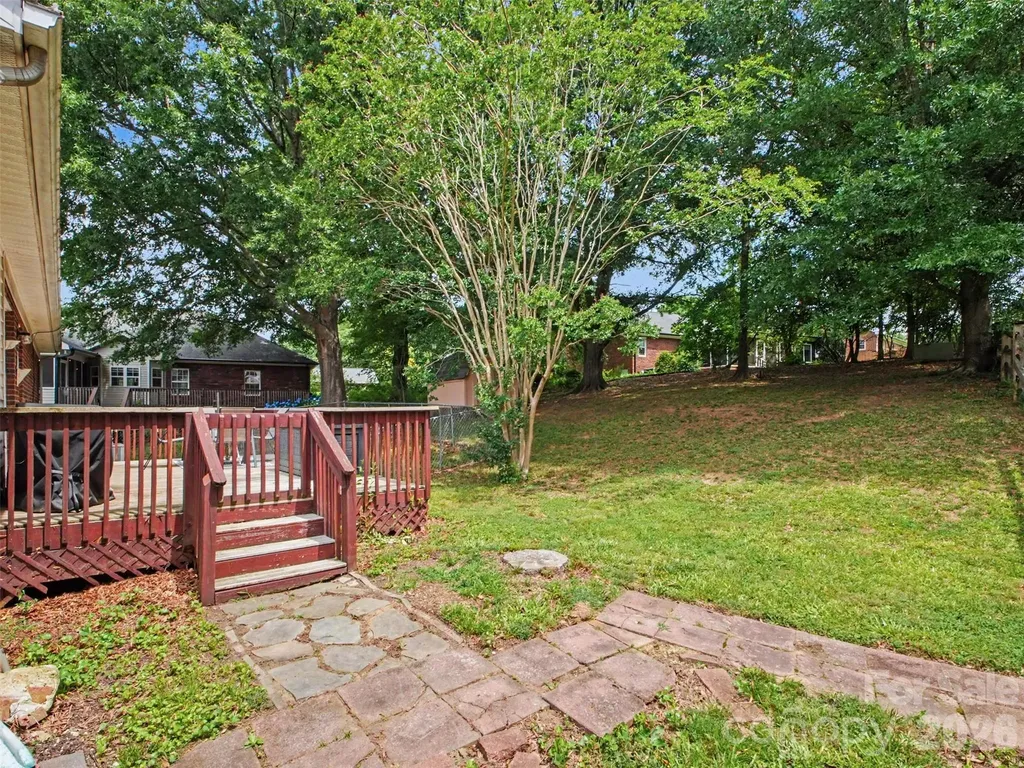 1009 Autumn Lane Concord NC 28025