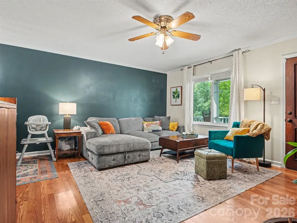 1009 Autumn Lane Concord NC 28025