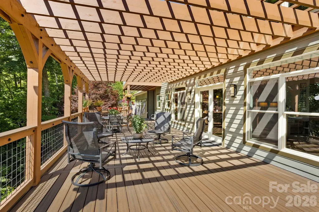 426 Eagle Ridge Road Zirconia NC 28790