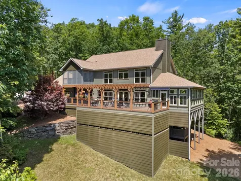 426 Eagle Ridge Road Zirconia NC 28790