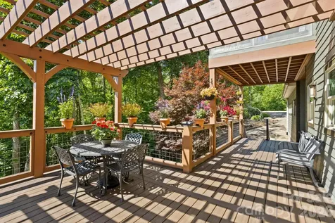 426 Eagle Ridge Road Zirconia NC 28790