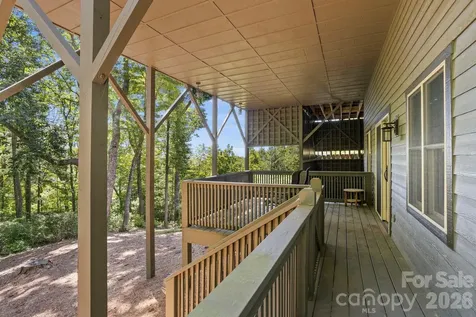 426 Eagle Ridge Road Zirconia NC 28790