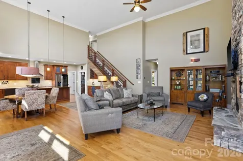 426 Eagle Ridge Road Zirconia NC 28790