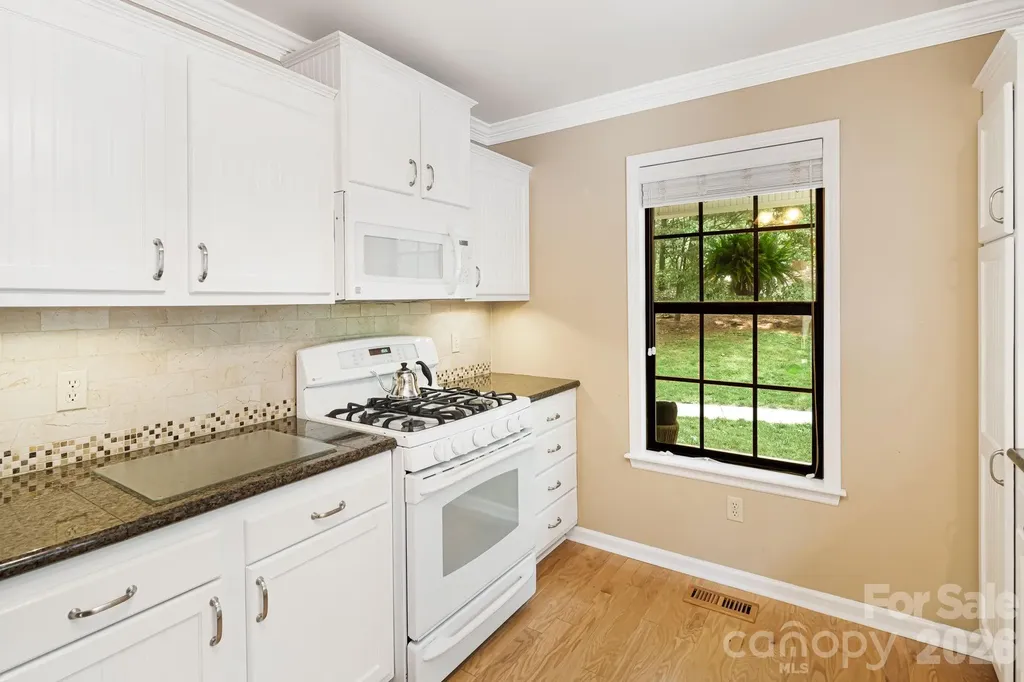 212 Riva Ridge Drive Fairview NC 28730