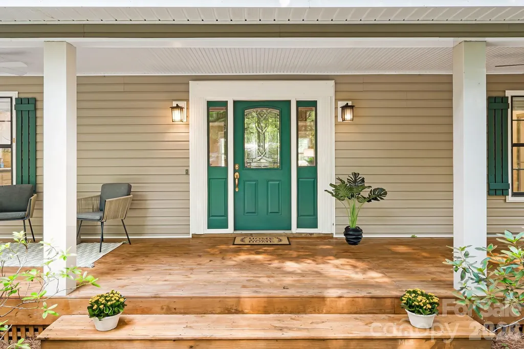 212 Riva Ridge Drive Fairview NC 28730