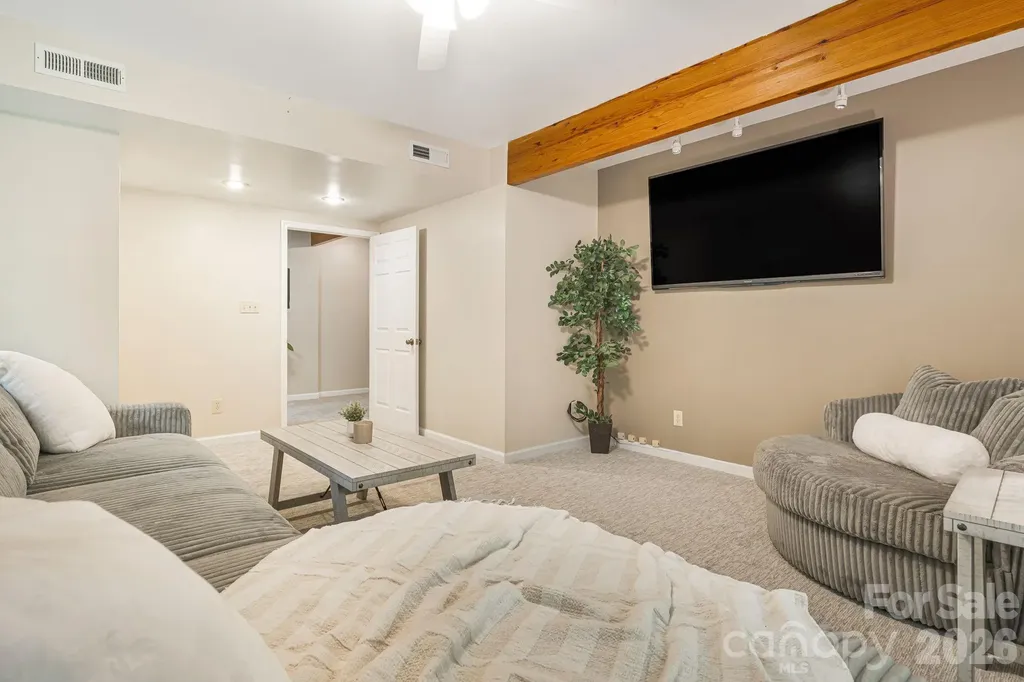 212 Riva Ridge Drive Fairview NC 28730