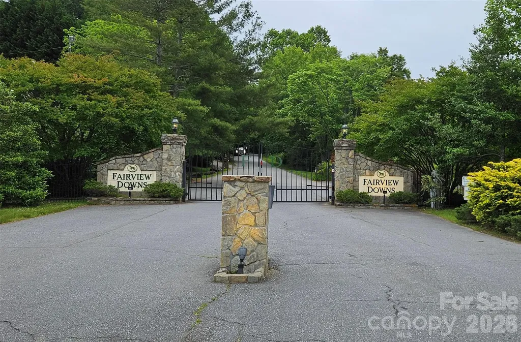 212 Riva Ridge Drive Fairview NC 28730