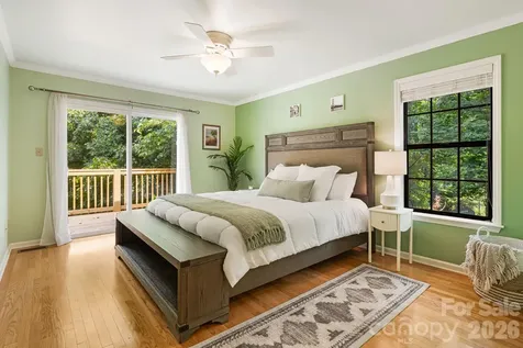 212 Riva Ridge Drive Fairview NC 28730