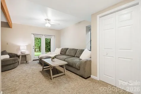 212 Riva Ridge Drive Fairview NC 28730
