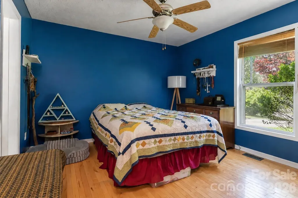 339 Hi Alta Avenue Asheville NC 28806