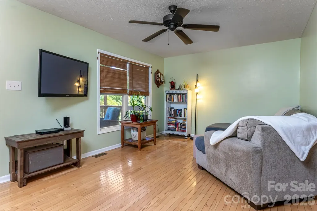 339 Hi Alta Avenue Asheville NC 28806