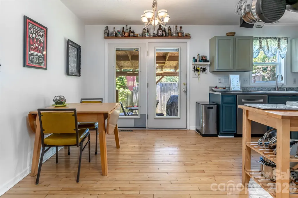 339 Hi Alta Avenue Asheville NC 28806