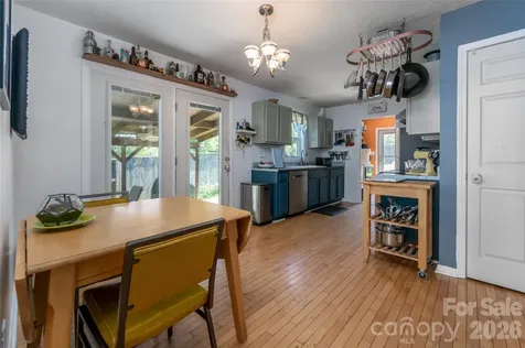 339 Hi Alta Avenue Asheville NC 28806