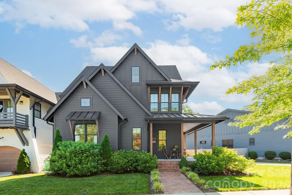 3020 Whiting Avenue Charlotte NC 28205