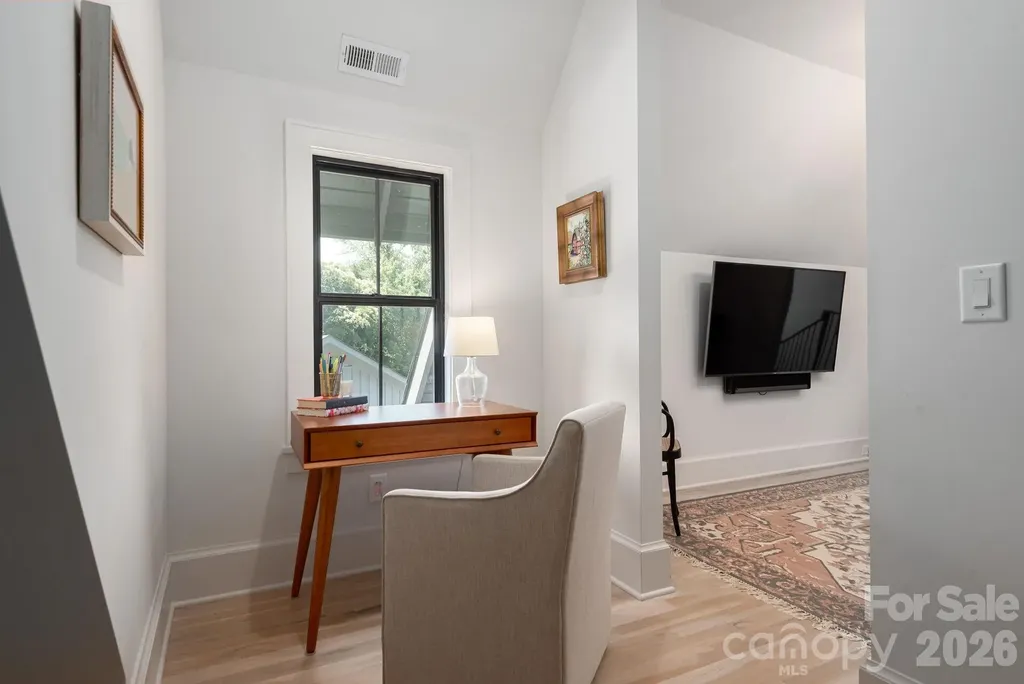 3020 Whiting Avenue Charlotte NC 28205