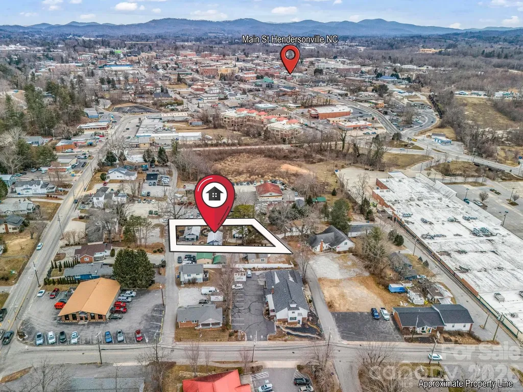 302 Davis Street Hendersonville NC 28739