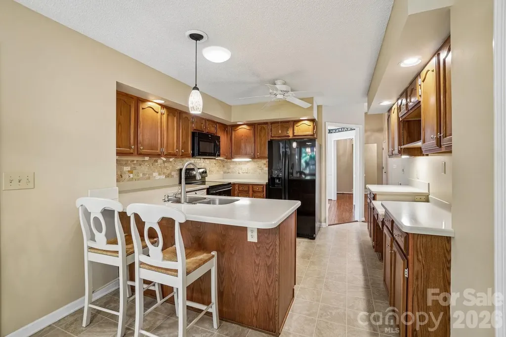 3 Wentworth Court Etowah NC 28729