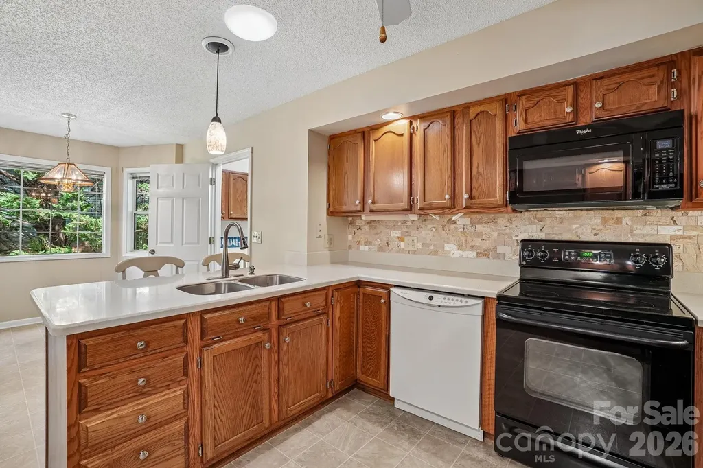 3 Wentworth Court Etowah NC 28729