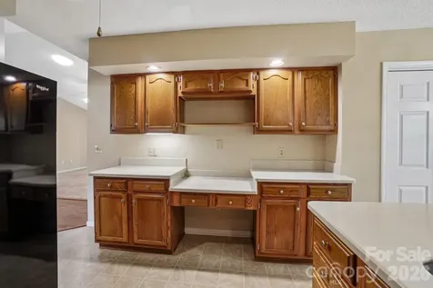 3 Wentworth Court Etowah NC 28729