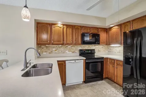 3 Wentworth Court Etowah NC 28729